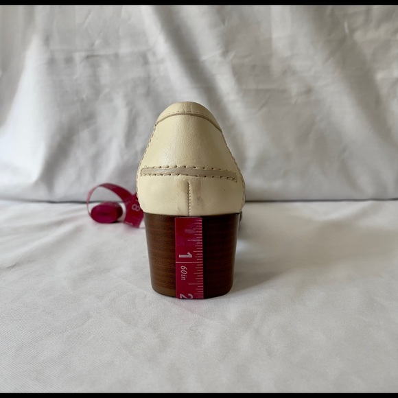 Tory Burch basket weave pump - Picture 6 of 12